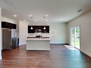 129 Pecan Dr in Dallas, GA - Building Photo - Building Photo