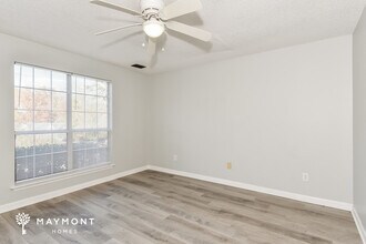 505 Castlerock Ct in West Columbia, SC - Foto de edificio - Building Photo