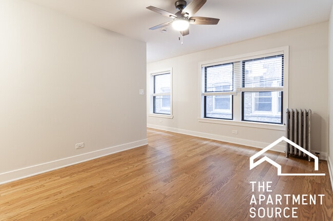 516 W Cornelia Ave in Chicago, IL - Foto de edificio - Building Photo