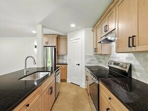 1004 Branch St in Greenville, TX - Building Photo - Building Photo