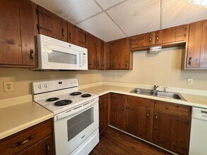 176 Kitty Hawk Square in Lynchburg, VA - Building Photo - Building Photo