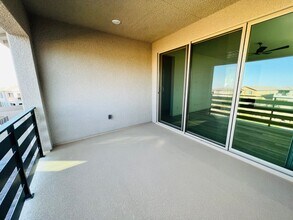758 Spirit Lake St in Las Vegas, NV - Building Photo - Building Photo