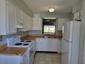 6010 Indrio Rd in Fort Pierce, FL - Building Photo - Building Photo