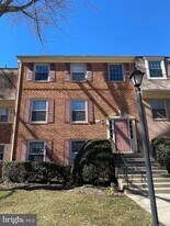6008 Westchester Park Dr, Unit 301 in College Park, MD - Building Photo
