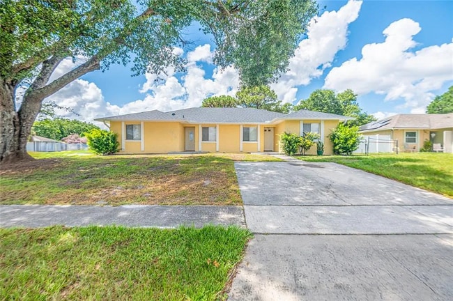 5846 Willow Leaf Ct, Unit 2 in Azalea Park, FL - Building Photo - Building Photo