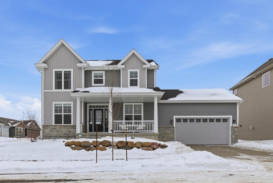 9603 Summer Willow Ln in Fitchburg, WI - Foto de edificio