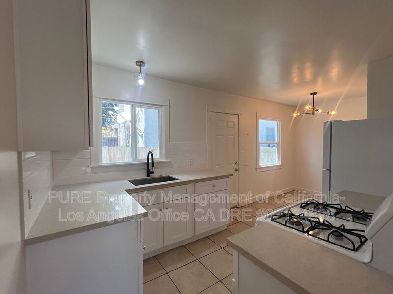 627 W 23rd St in Los Angeles, CA - Building Photo