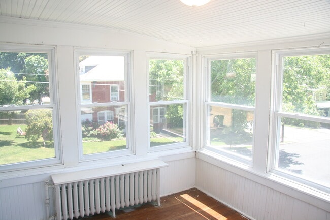 328 High Street, Unit APTB in Reading, PA - Foto de edificio - Building Photo