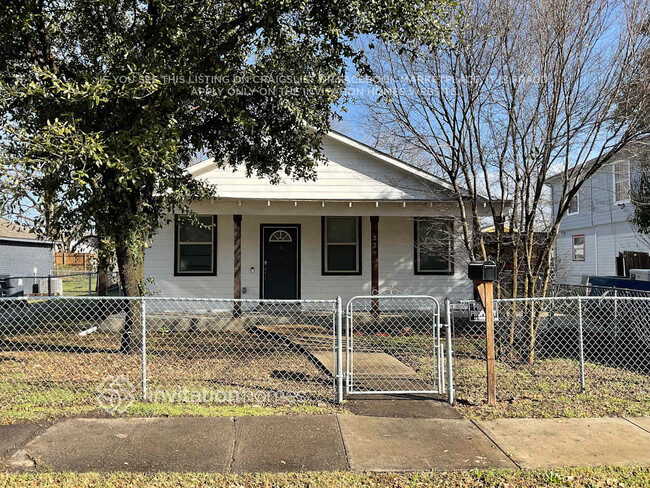 property at 227 W Suffolk Ave