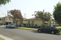 336-342 N Stoneman Ave in Alhambra, CA - Building Photo - Building Photo