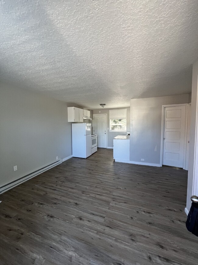 10229 NE Prescott St in Portland, OR - Building Photo - Building Photo