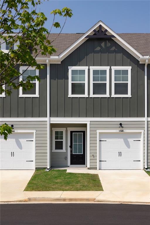 property at 622 Shallowford Rd