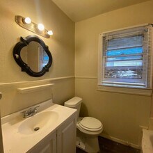 303 39th St in Lubbock, TX - Building Photo - Building Photo