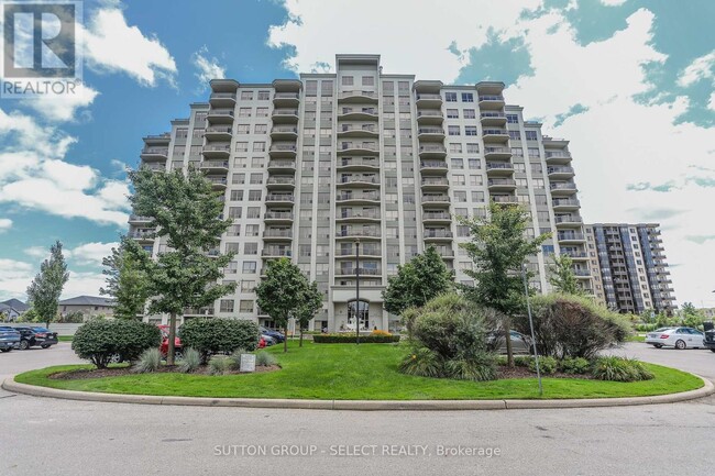 1030-1030 Coronation Dr in London, ON - Building Photo - Building Photo