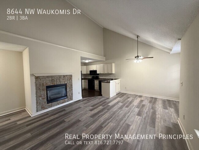 8644 NW Waukomis Dr in Kansas City, MO - Building Photo - Building Photo