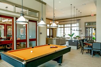 Plantation Park in Lake Jackson, TX - Building Photo - Interior Photo