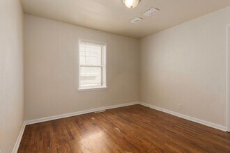 9711 E 18th St S, Unit 1801 in Independence, MO - Building Photo - Building Photo