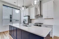 4718 Bryan St, Unit 213 in Dallas, TX - Building Photo - Building Photo