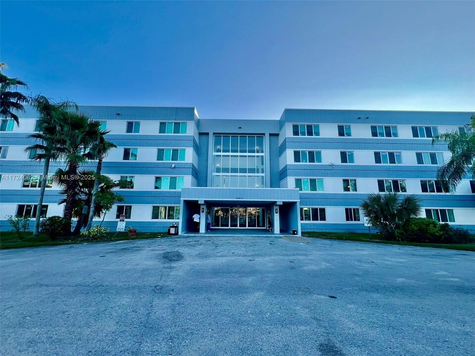 14830 Naranja Lakes Blvd in Homestead, FL - Building Photo