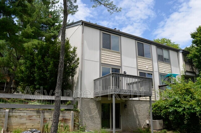 property at 24 Dendron Ct