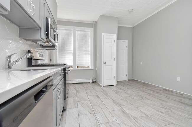 2307 New York Ave in Union City, NJ - Building Photo - Building Photo