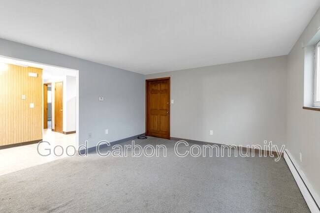 5454 Creekside Ct in Hamburg, NY - Building Photo - Building Photo