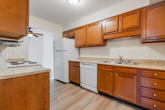 Boulder Creek Apartments in Jeffersontown, KY - Foto de edificio - Interior Photo