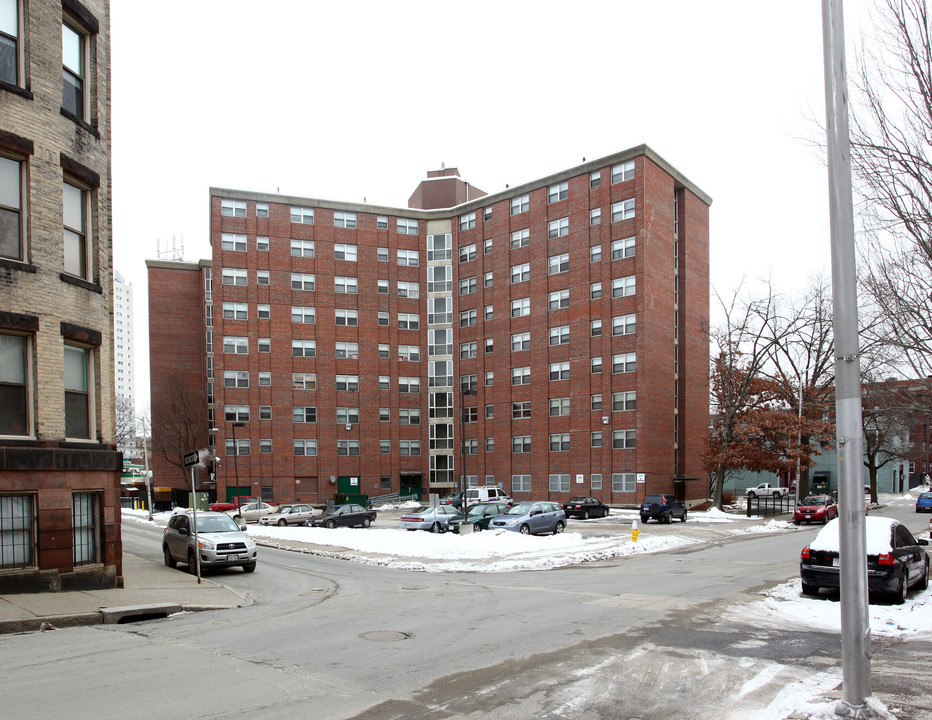 Wellington Street Apartments in Worcester, MA - Building Photo