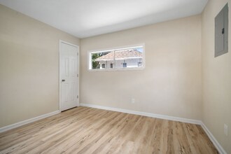 8 S Reed Ave in Mobile, AL - Building Photo - Building Photo