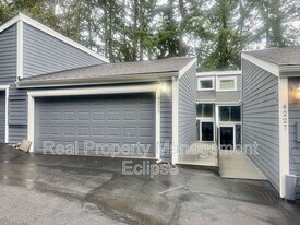 4229 155th Pl SE in Bellevue, WA - Building Photo