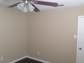 333 Melrose Dr-Unit -16D in Richardson, TX - Building Photo - Building Photo