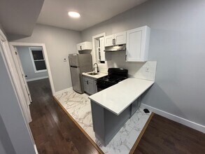 360-362-362 Peshine Ave in Newark, NJ - Building Photo - Building Photo