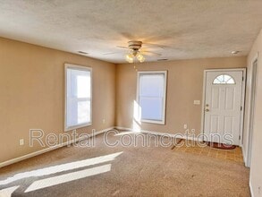 1005 E Carter St in Marion, IL - Building Photo - Building Photo