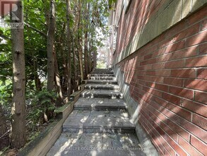 64 Ritva Ct in Richmond Hill, ON - Building Photo - Building Photo