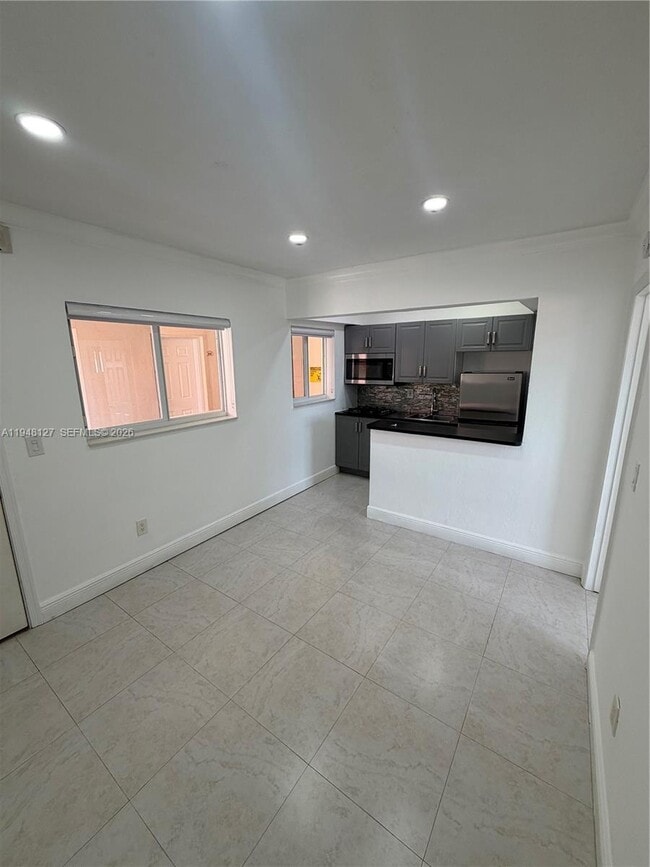 1014 Salzedo St in Coral Gables, FL - Building Photo - Building Photo