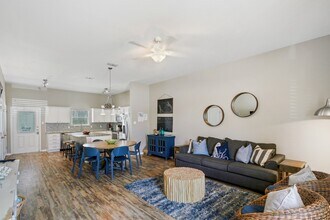 15216 Beach Way Dr in Corpus Christi, TX - Building Photo - Building Photo