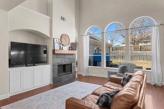 2229 Miranda Pl in Denton, TX - Foto de edificio - Building Photo