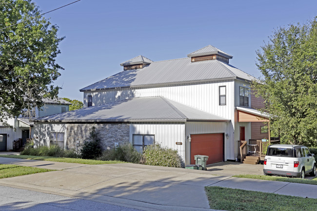 2013-2049 N Box Ave in Fayetteville, AR - Building Photo - Primary Photo