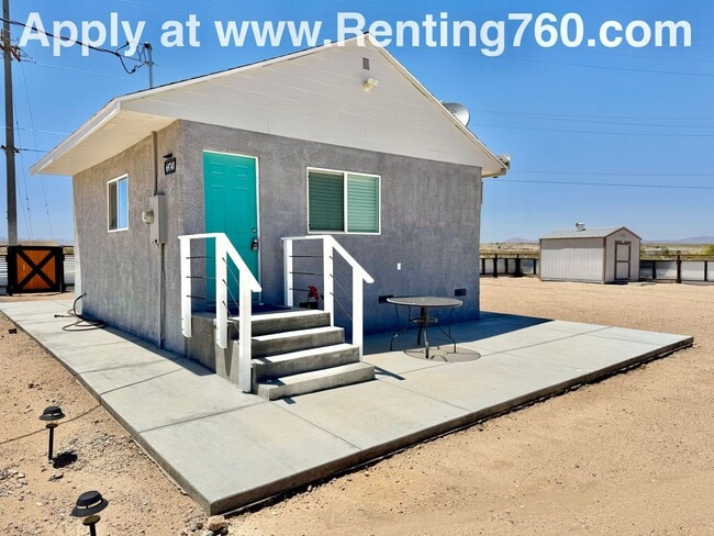 69740 Sunny Sands Dr in Twentynine Palms, CA - Building Photo - Building Photo