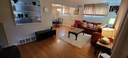 117 N Brookfield Rd in Cherry Hill Township, NJ - Building Photo - Building Photo