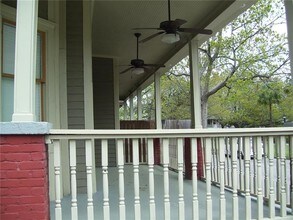 524 E Henry St-Unit -(Furnished or Unfrni in Savannah, GA - Building Photo - Building Photo