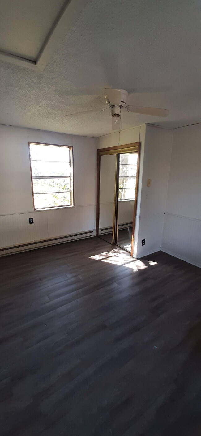 17237 N Hwy 71 in Mountainburg, AR - Building Photo - Building Photo