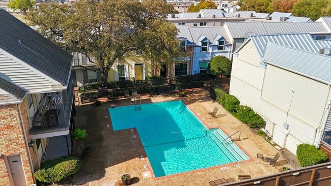 property at 9829 Park Ln Ct