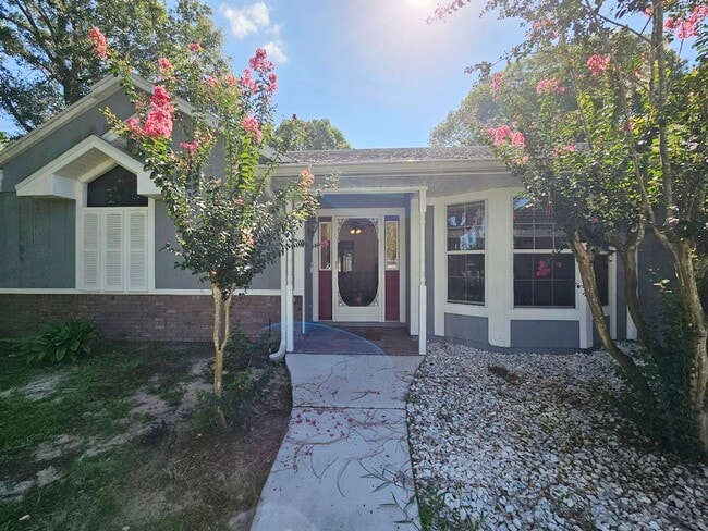 3300 Morven Dr in Spring Hill, FL - Building Photo - Building Photo