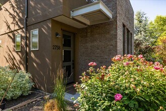 2758 S Honeycomb Way in Boise, ID - Building Photo - Building Photo