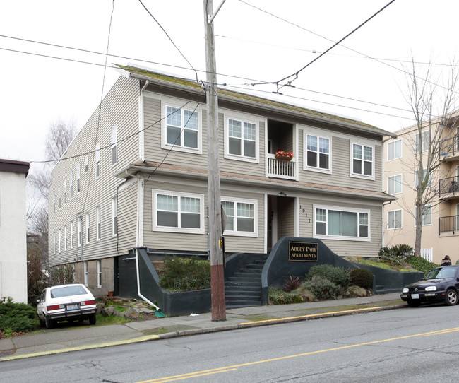 Abbey Park Apartments in Seattle, WA - Building Photo - Building Photo