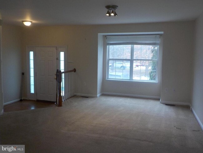 703 Kings Crest Dr in Stafford, VA - Building Photo - Building Photo