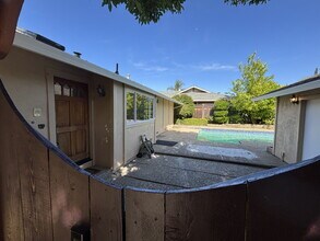 1808 Las Ramblas Dr in Concord, CA - Building Photo - Building Photo