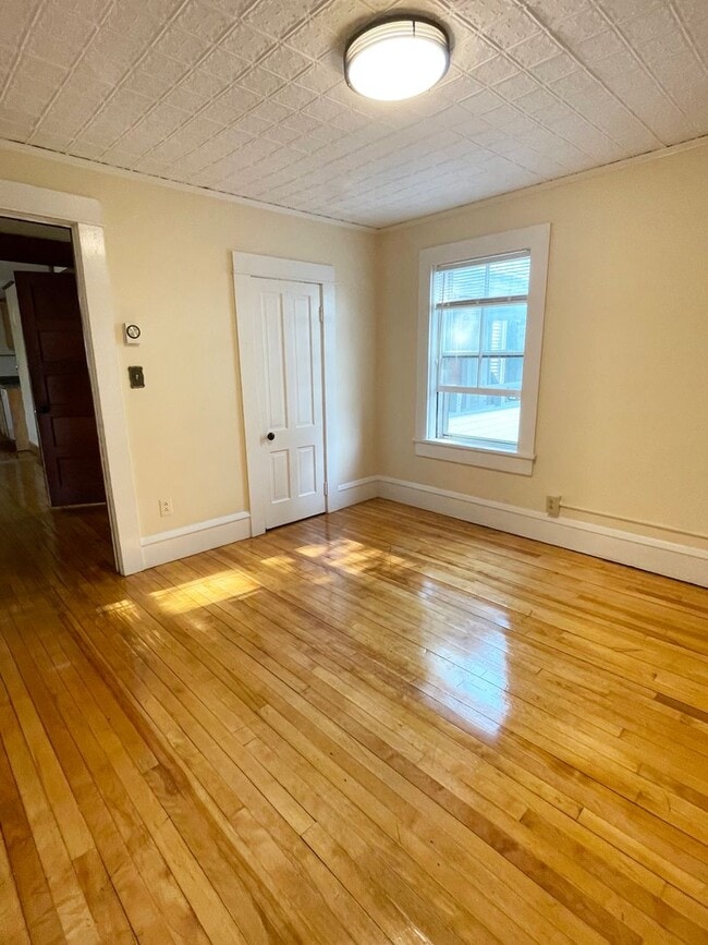 114-116-116 S Champlain St