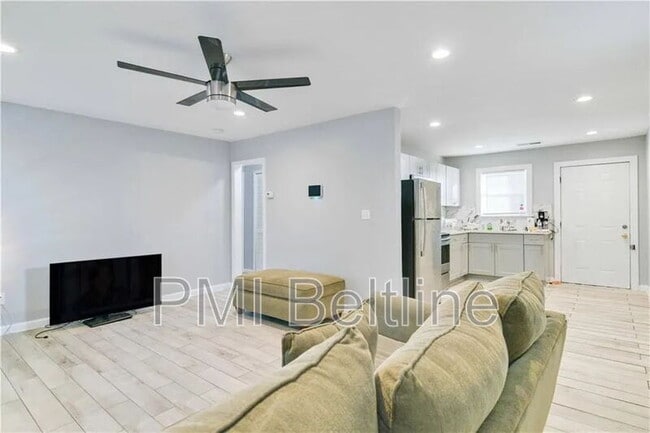 1408 Lyle Ave in Atlanta, GA - Building Photo - Building Photo